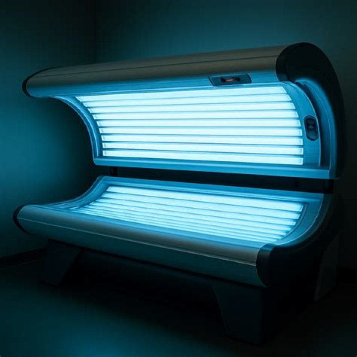 Can a 16 year old work in a sunbed shop?
