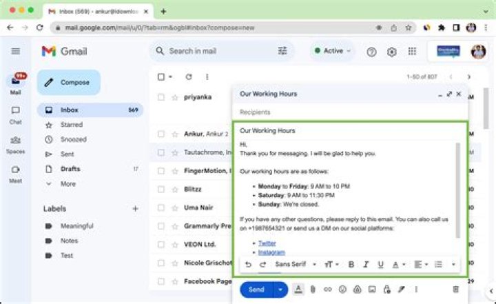 How do I make an email link in Dreamweaver?