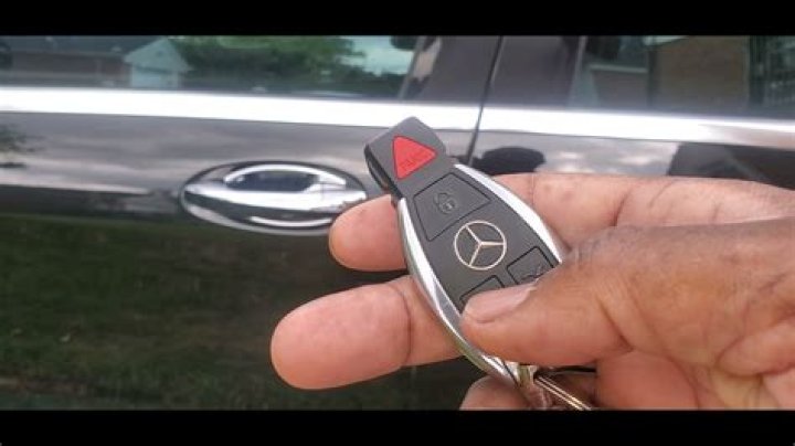 How do I remote start my Infiniti G37?