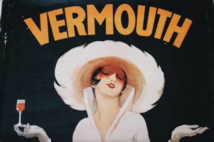 How do you drink Martini Rosso vermouth?