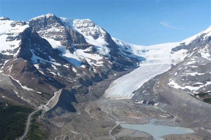 How long is the Icefields tour?