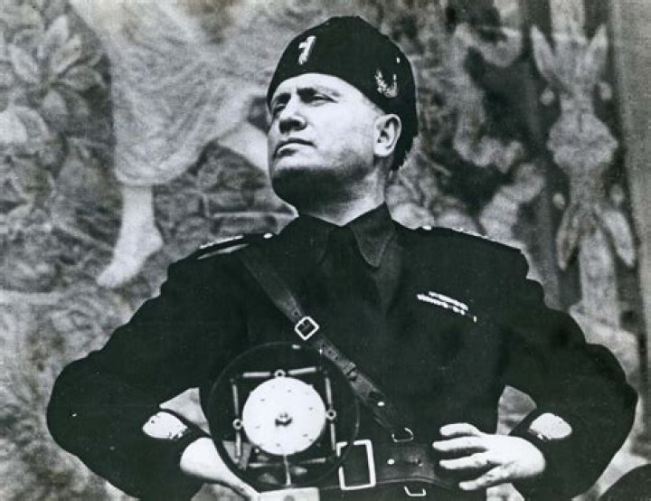 Is El Duce still alive?