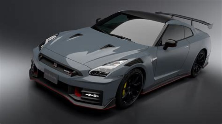 Is R35 Skyline legal in US?