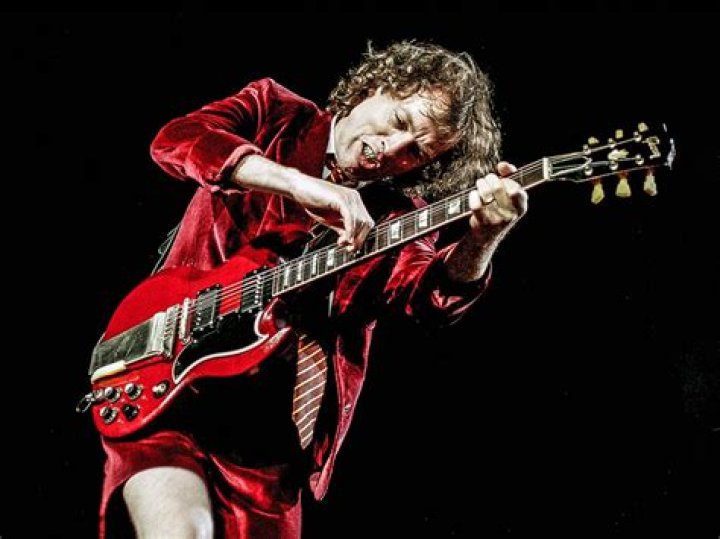 What model SG does Angus Young use?