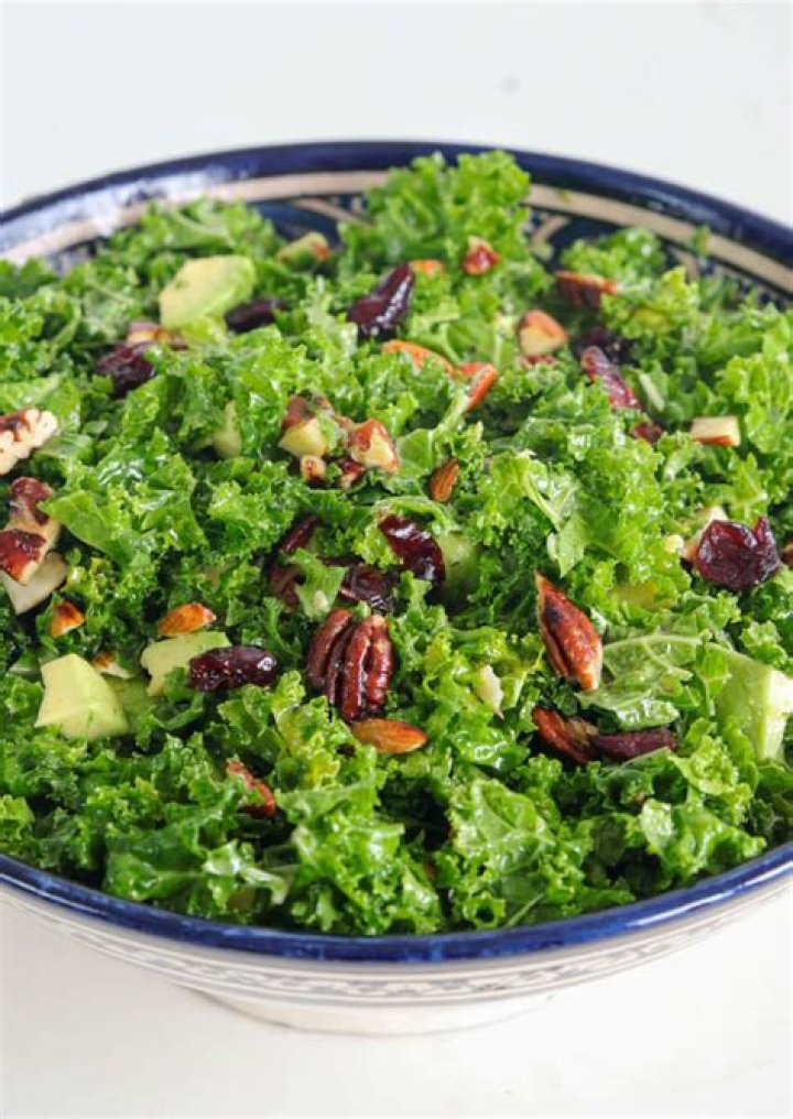 What tastes good on kale?