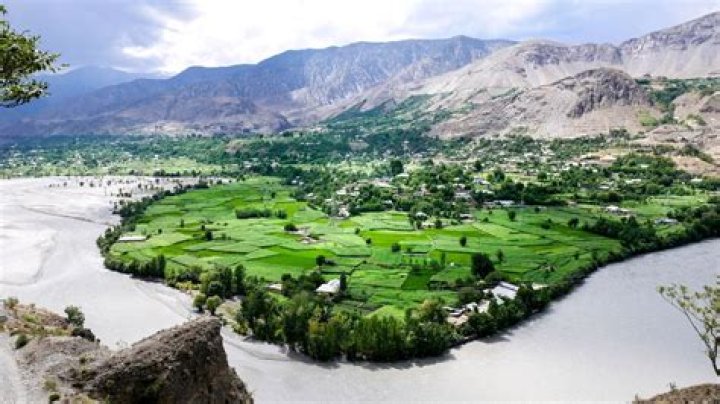 Who is the beautiful places in Pakistan?