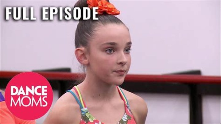 Why did Sarah get kicked off Dance Moms?