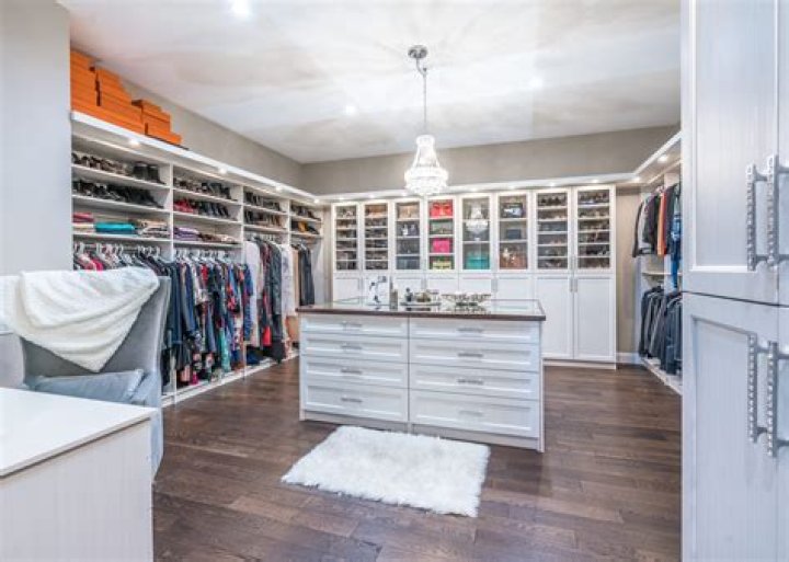 Why do the Dutch sleep in closets?
